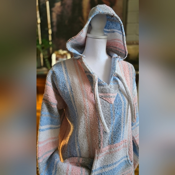 Artesanias Hoodie Women's Medium/Large Pastel Aztec Knit Fleece Pullover - Picture 2 of 5